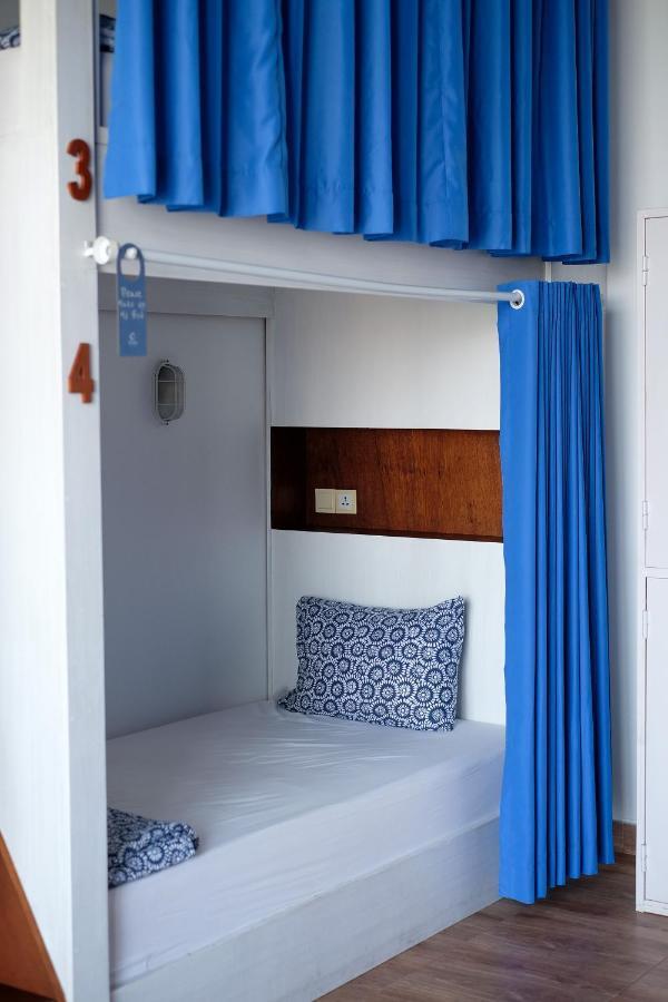 Dip & Doze Living Hostel Canggu  Luaran gambar