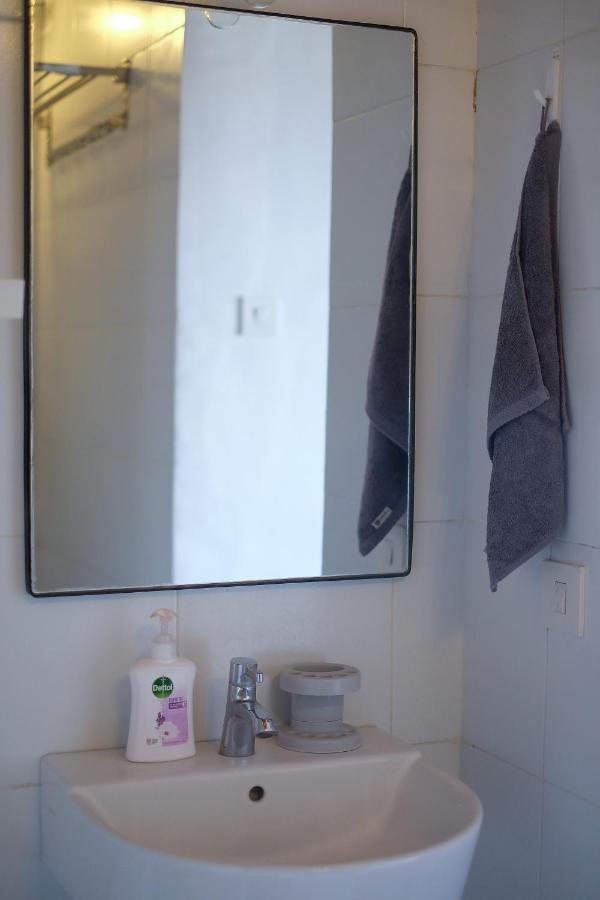 Dip & Doze Living Hostel Canggu  Luaran gambar